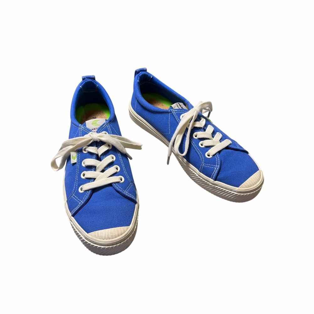 Cariuma x Pantone Classic Blue Canvas Sneakers